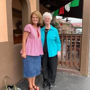 Meet your Posher, Stephanie